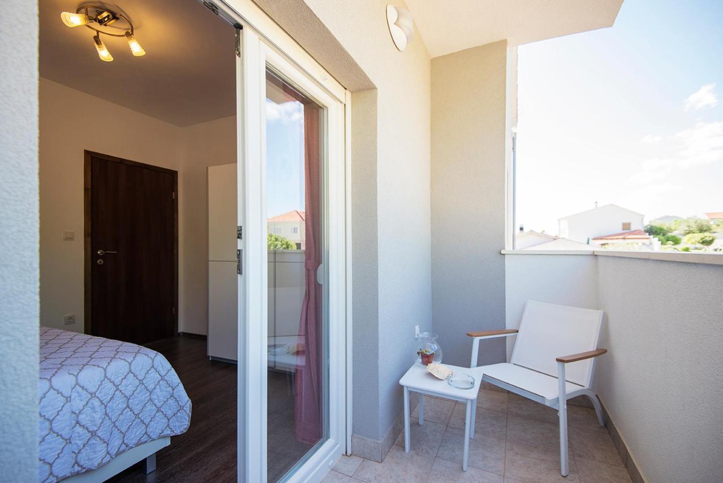 Apartments CAPE Deluxe Rtina Buitenkant foto